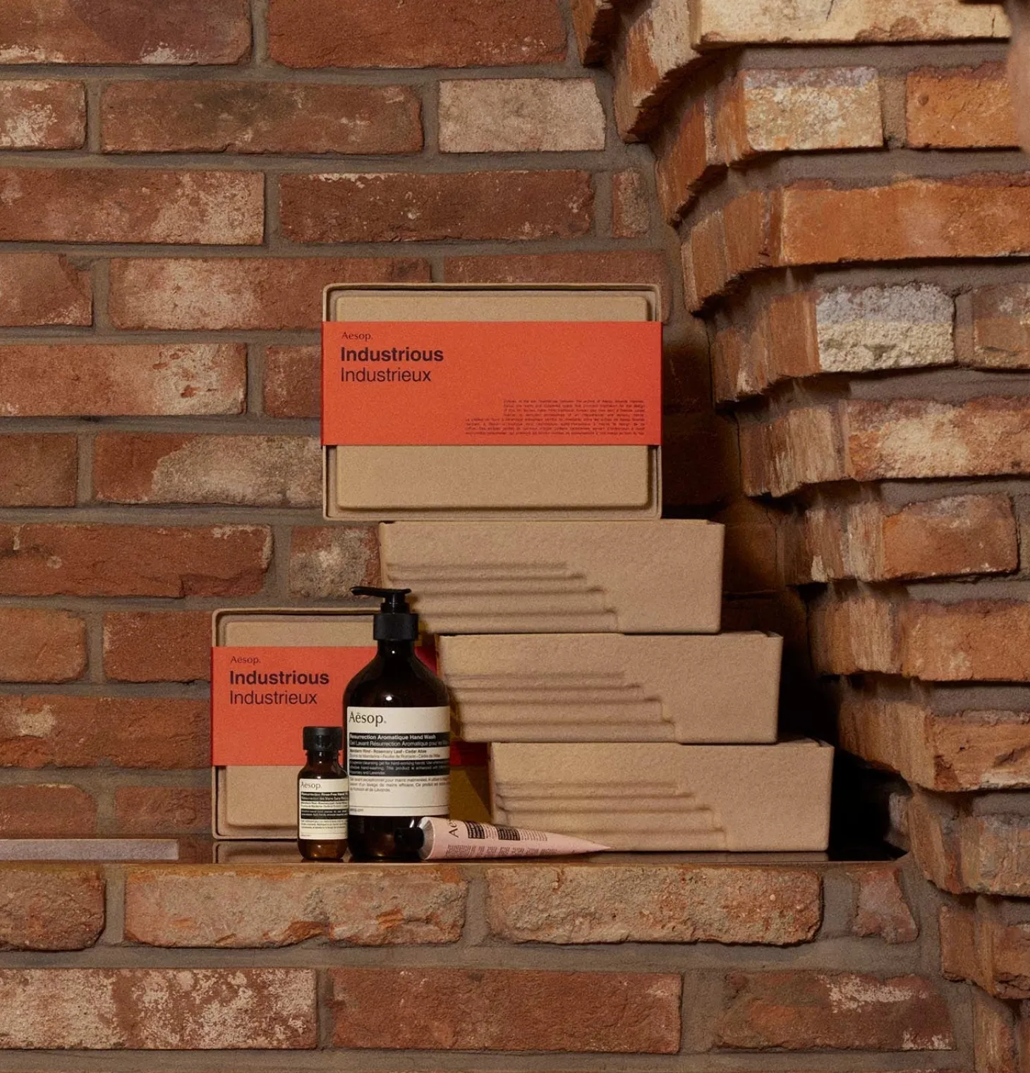 Aesop Gift kit 2022 - hand care trio (Industrious) Gaveeske