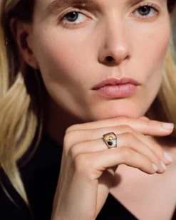 Tom Wood Mined Ring Small Black Diamond Ring Sølv