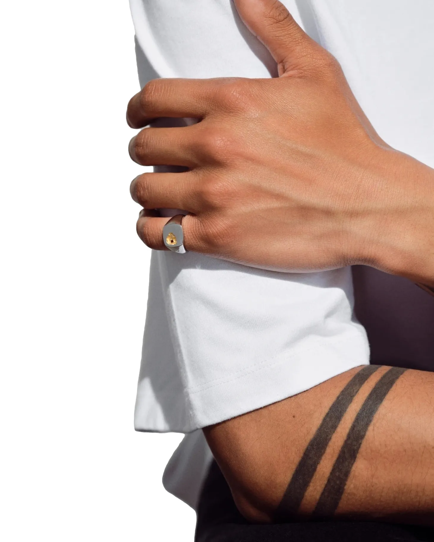 Tom Wood Mined Ring Small Black Diamond Ring Sølv